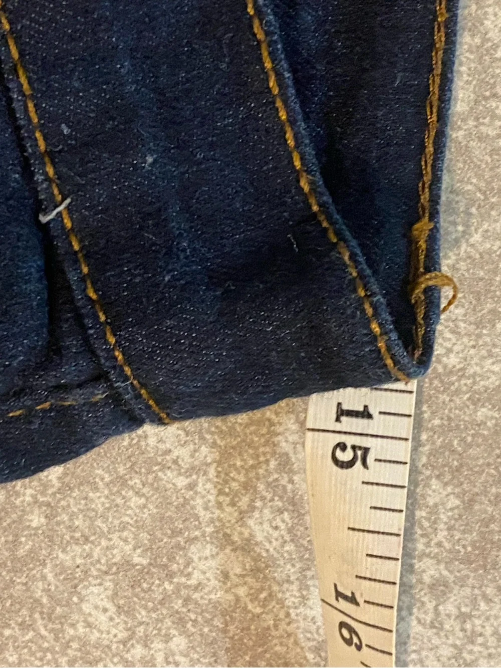 Women’s  Dark Blue Slim Fit Jeans 5 Pocket Size Large/ 29